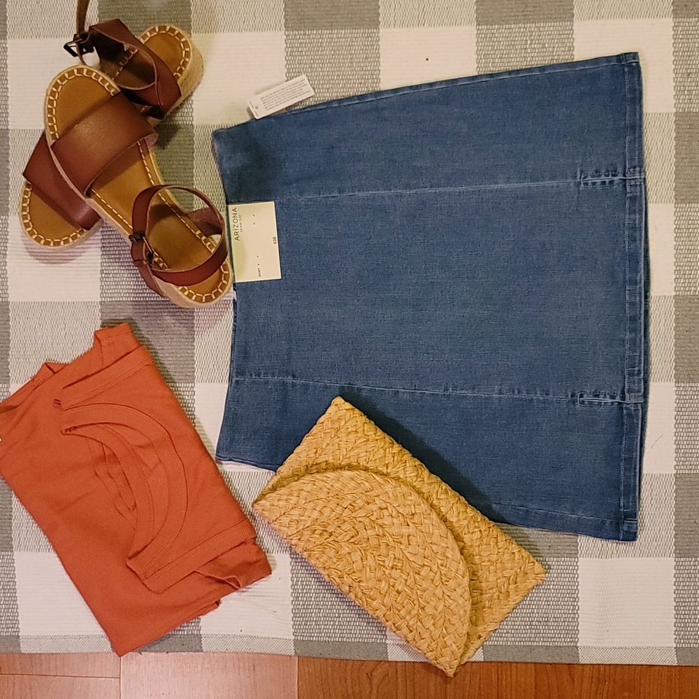 ARIZONA Jean Skirt Size Medium Juniors